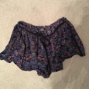 Ecote loose shorts